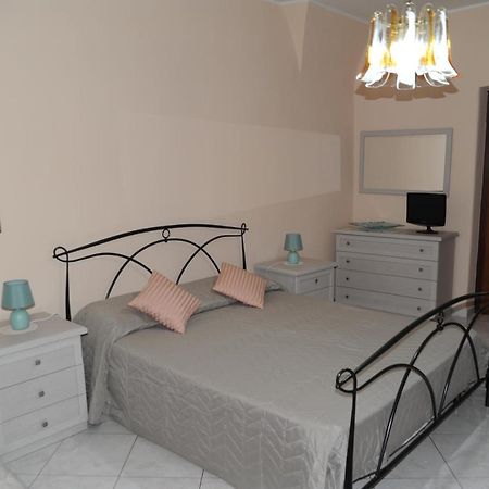 Casa Vacanze Il Nespolo Katania Zewnętrze zdjęcie